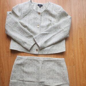 Reitmans green cropped blazer and matching mini skirt